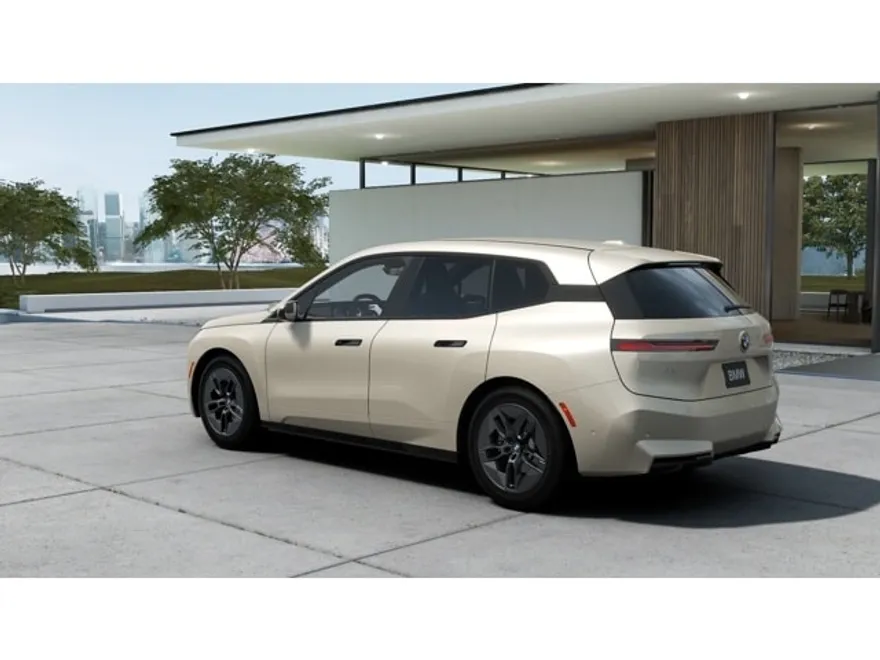 2026 Bmw iX photo 1
