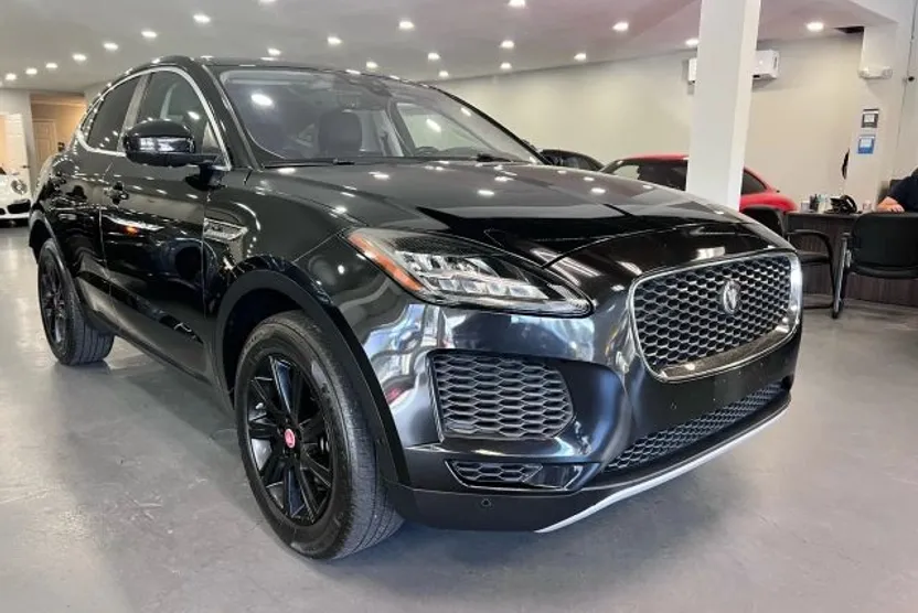 2018 Jaguar E-PACE P250 photo 1