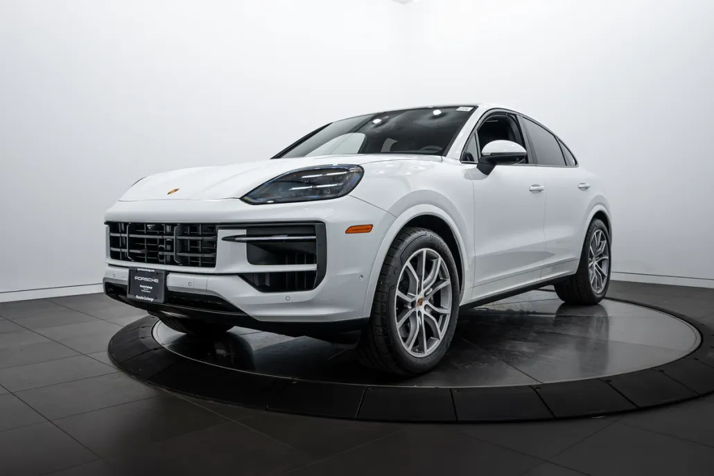 2025 Porsche Cayenne photo 1