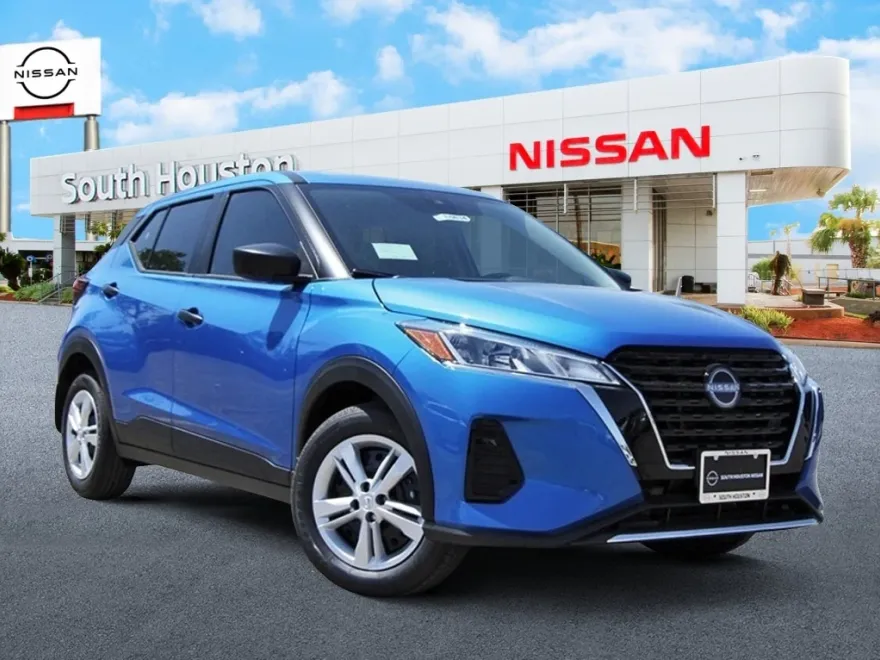 2025 Nissan Kicks Play S photo 1