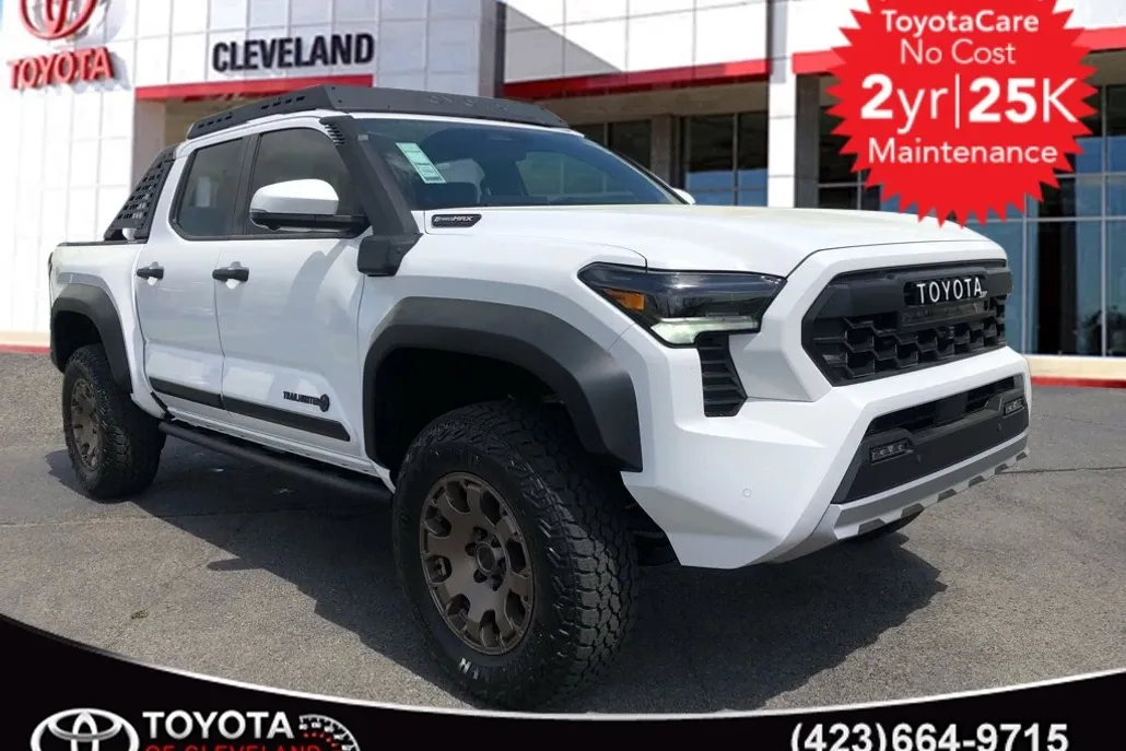 2025 Toyota Tacoma Trailhunter photo 1