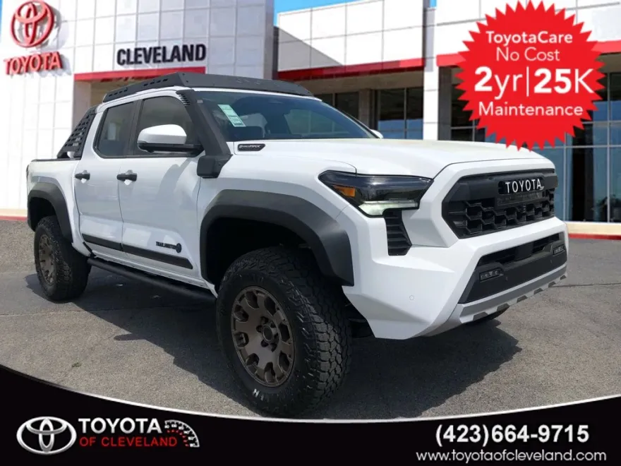 2025 Toyota Tacoma Trailhunter photo 1