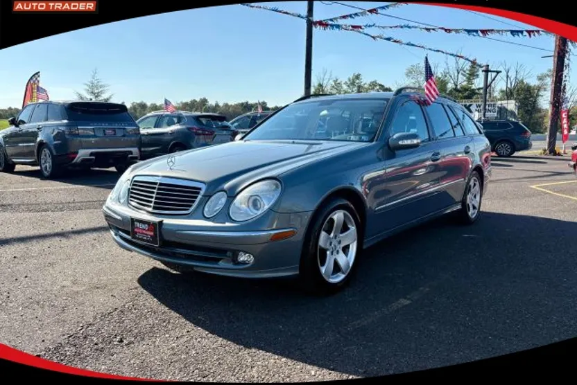 2005 Mercedes Benz E 500 4MATIC Wagon photo 1