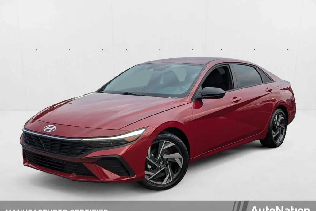 2025 Hyundai Elantra SEL Sport photo 1