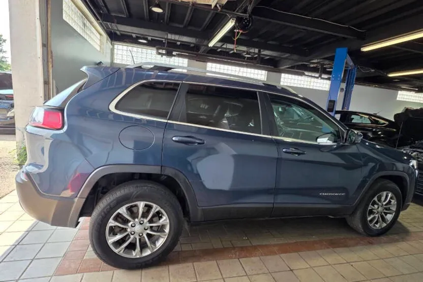 2019 Jeep Cherokee Latitude photo 1