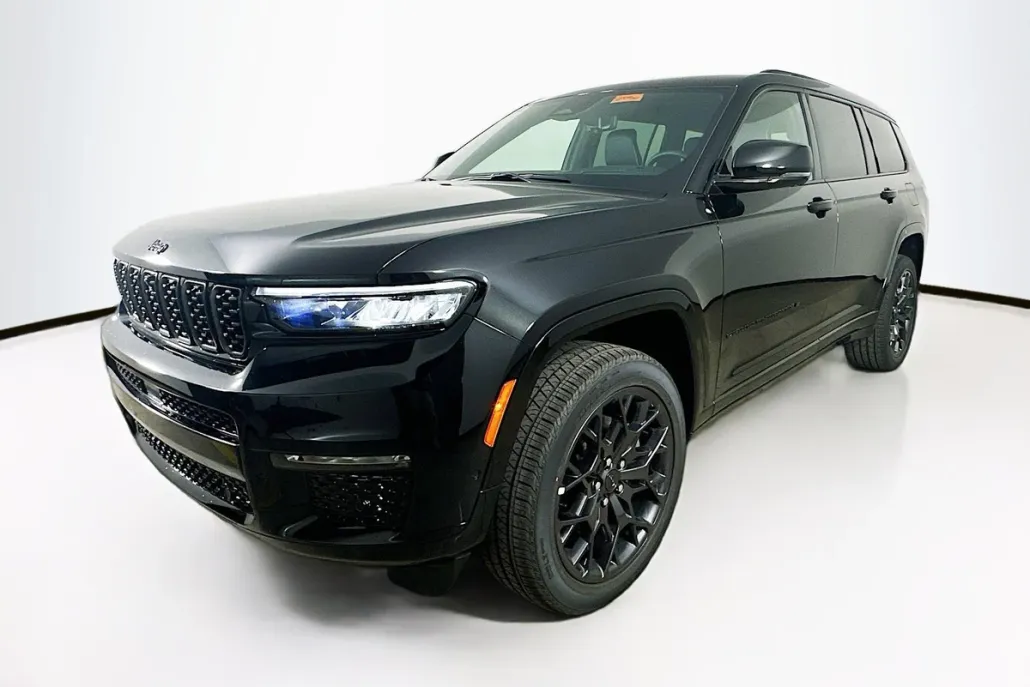 2025 Jeep Grand Cherokee L Summit photo 1