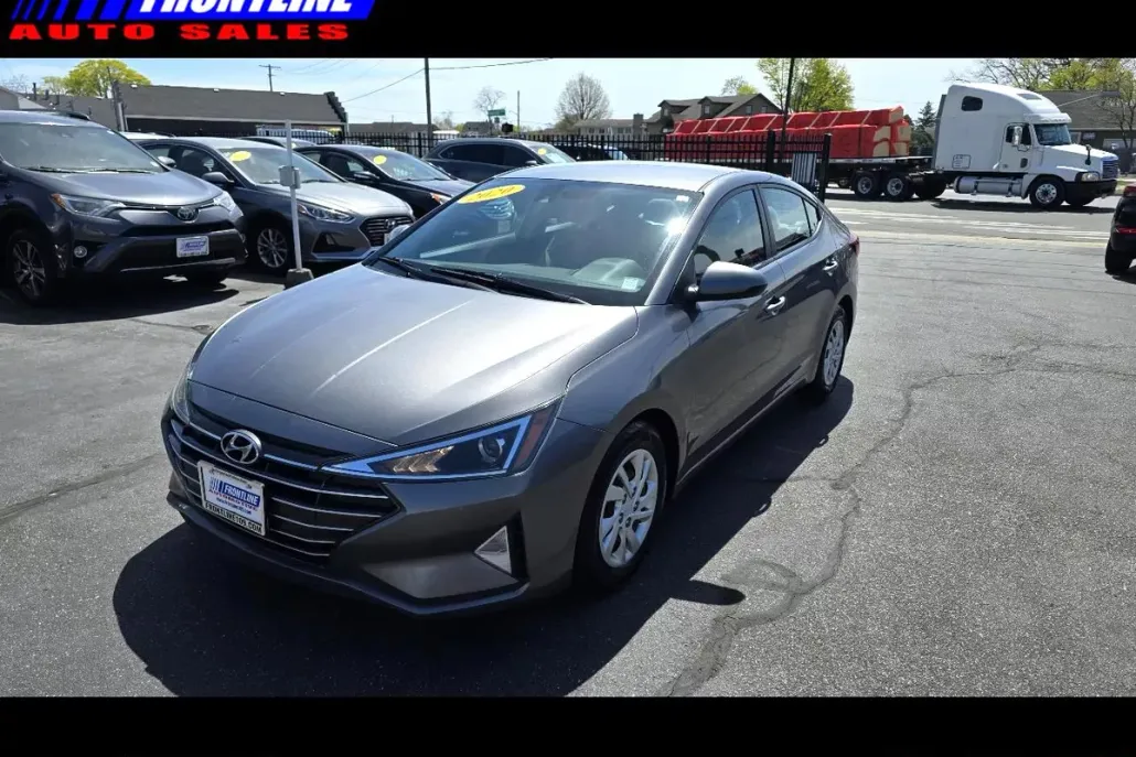 2020 Hyundai Elantra SE photo 1