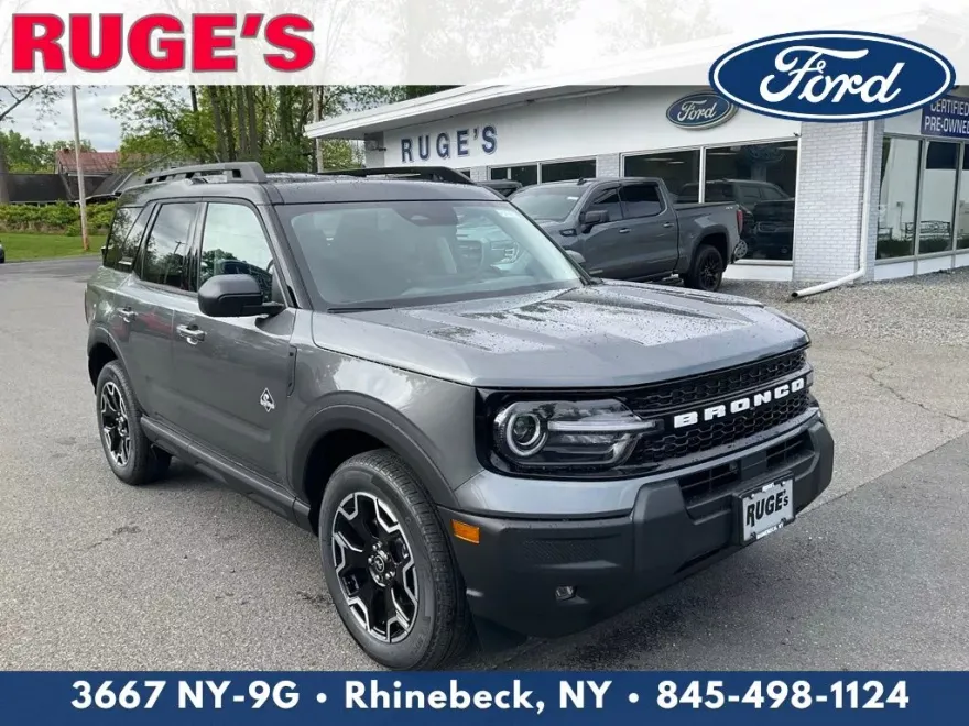 2025 Ford Bronco Sport Outer Banks photo 1