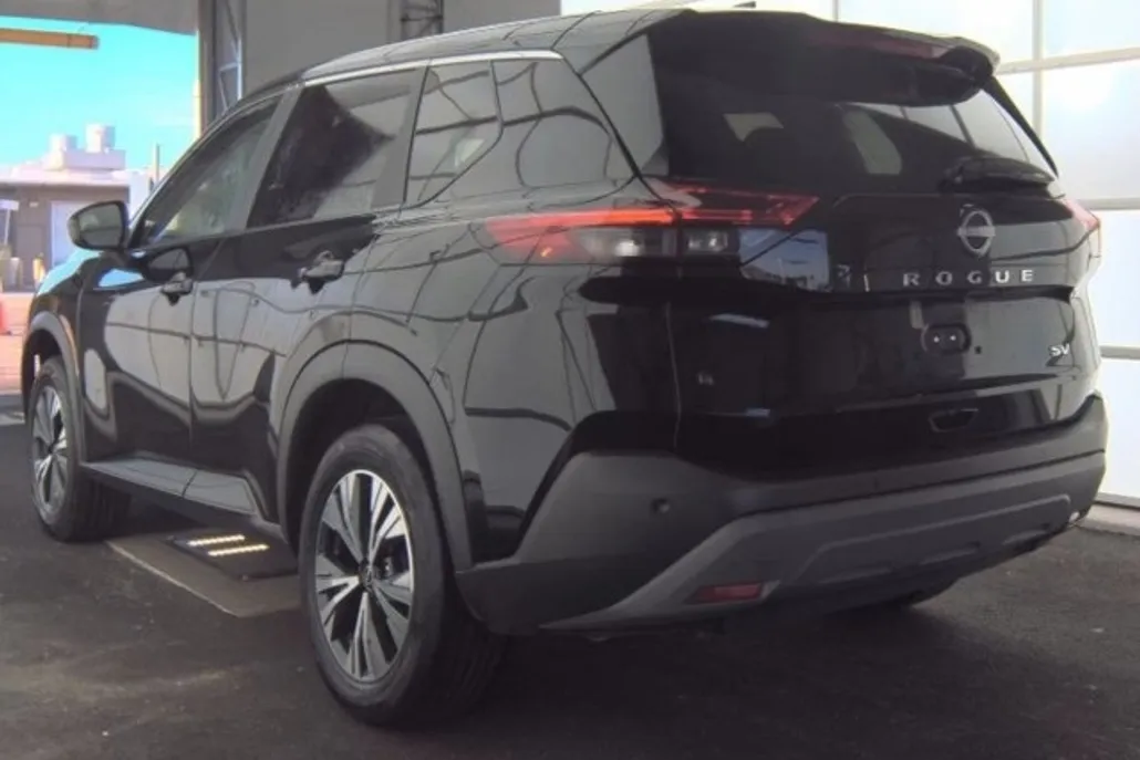 2023 Nissan Rogue SV photo 1