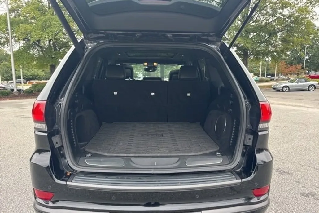 2018 Jeep Grand Cherokee Overland High Altitude photo 1