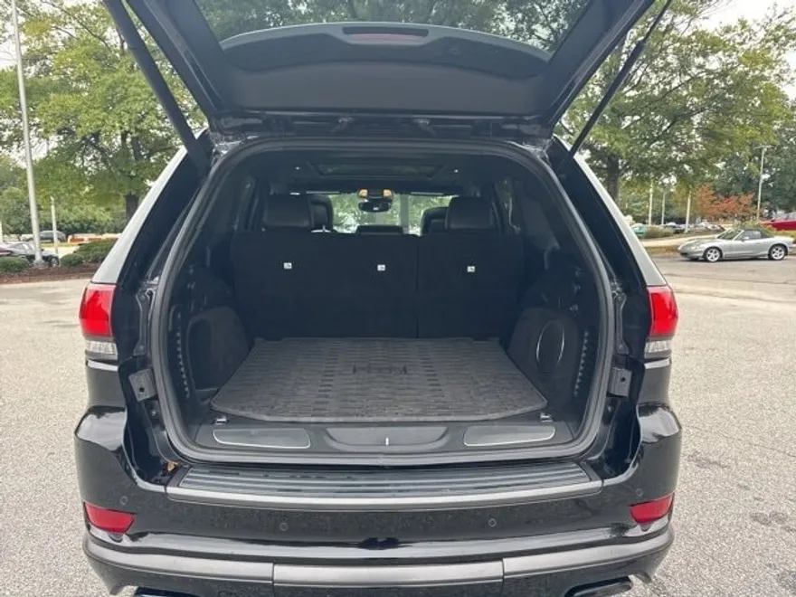 2018 Jeep Grand Cherokee Overland High Altitude photo 1