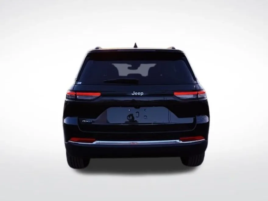 2024 Jeep Cherokee Limited 4xe photo 1