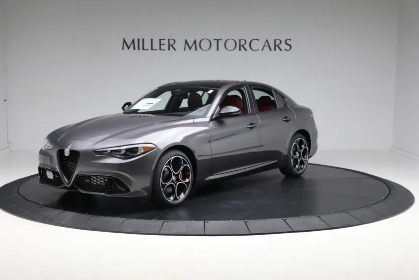 2025 Alfa Romeo Giulia SPRINT photo 1