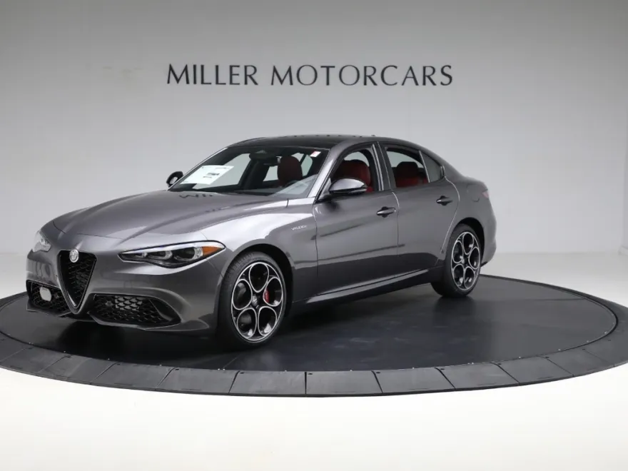 2025 Alfa Romeo Giulia SPRINT photo 1