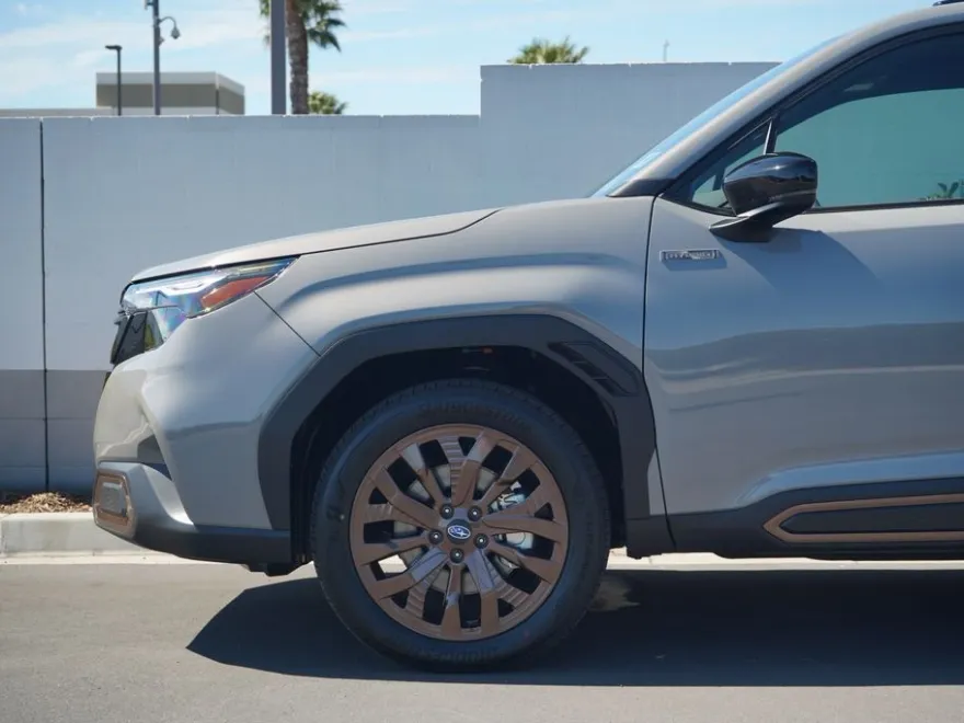 2025 Subaru Forester Sport photo 1