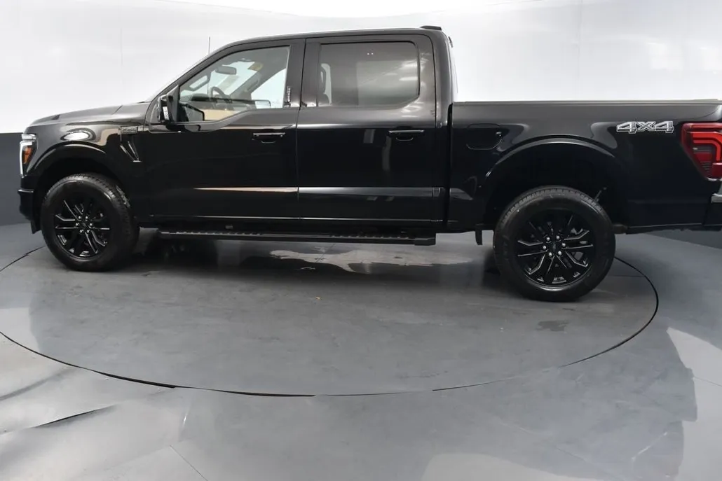 2024 Ford F-150 Lariat photo 1