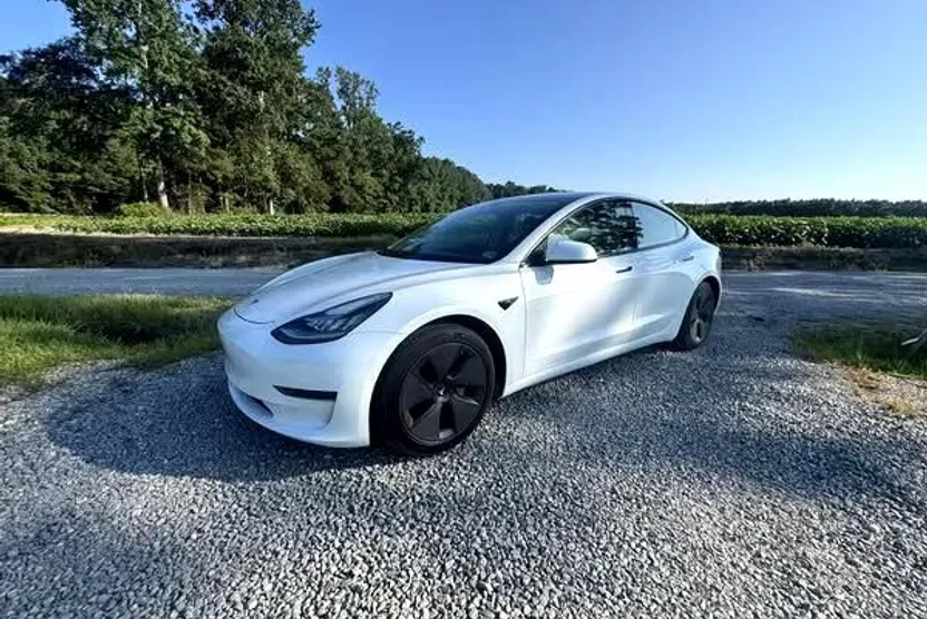 2021 Tesla Model 3 photo 1