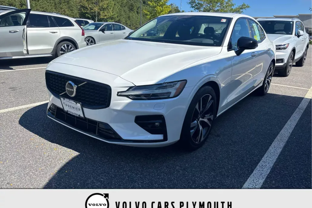 2025 Volvo S60 B5 Core photo 1