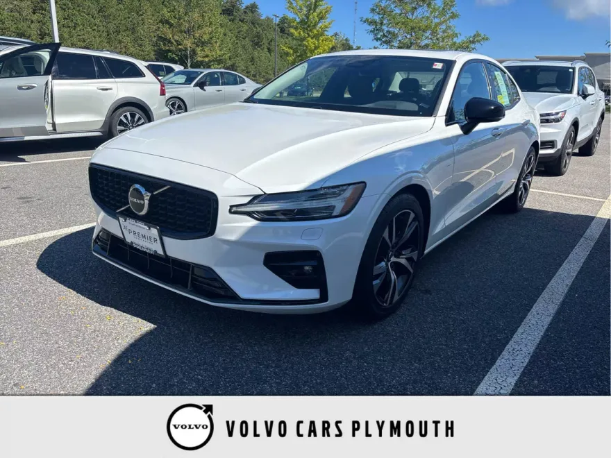 2025 Volvo S60 B5 Core photo 1