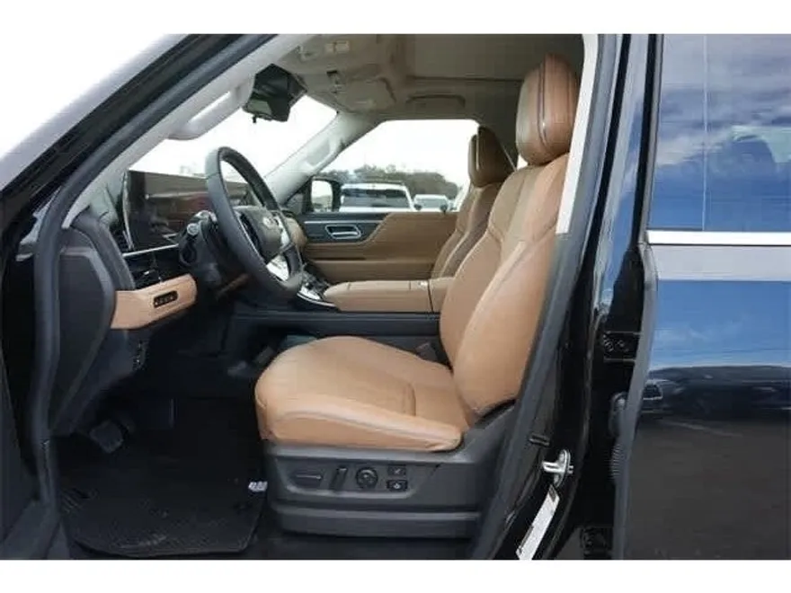 2025 Infiniti QX80 Sensory photo 34