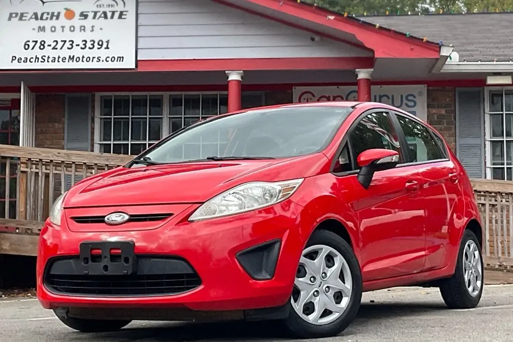 2013 Ford Fiesta SE photo 1