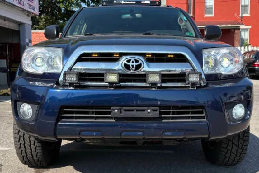 2006 Toyota 4Runner SR5 photo 1