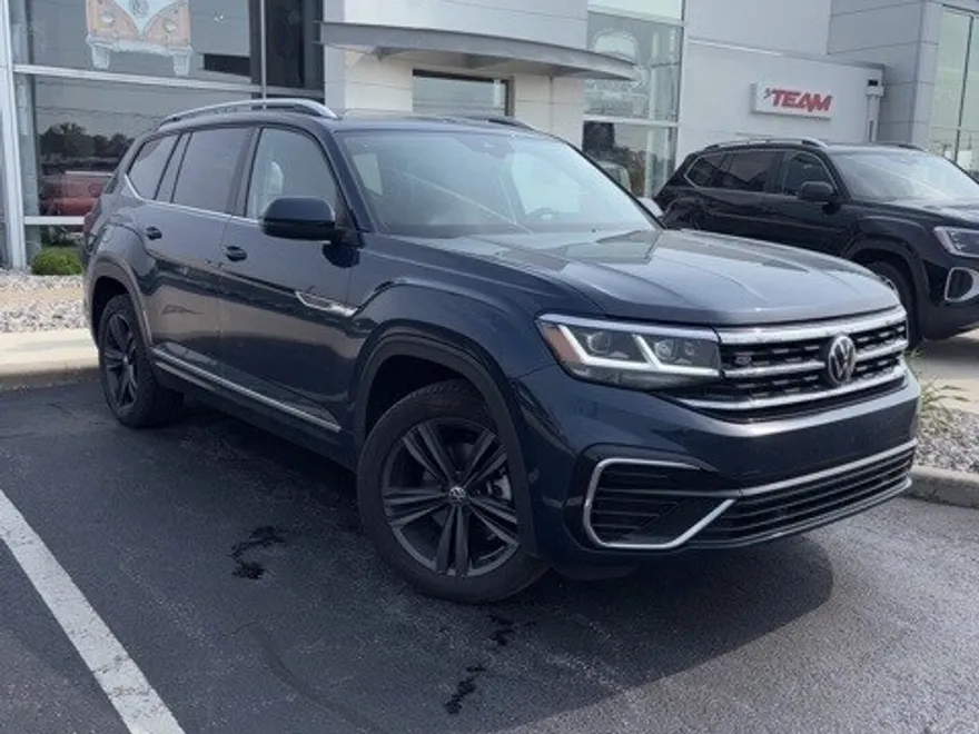 2022 Volkswagen Atlas SEL R-Line photo 1