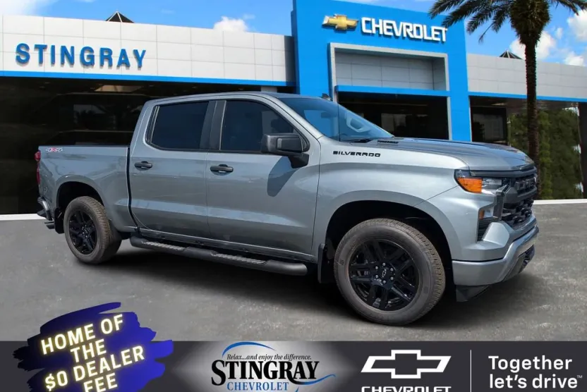 2025 Chevrolet Silverado 1500 Custom photo 1