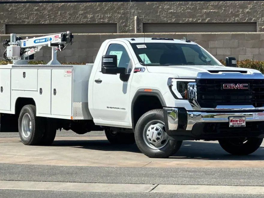 2025 Gmc Sierra 3500 HD Pro photo 1