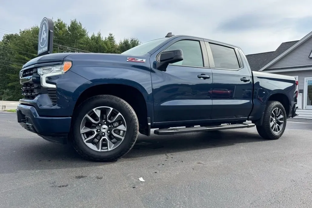 2022 Chevrolet Silverado 1500 RST photo 1