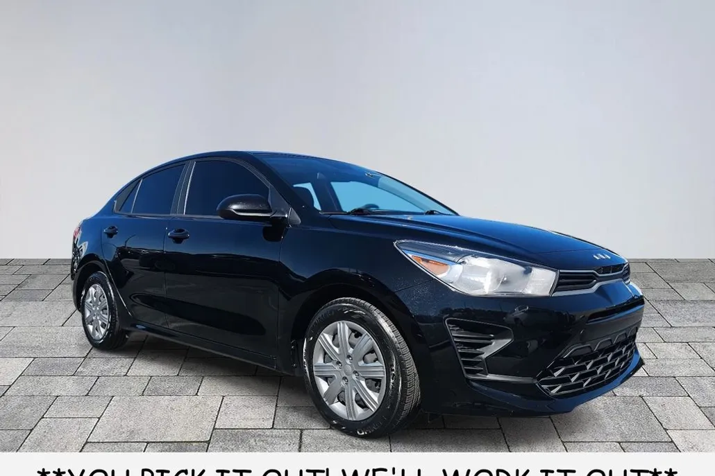 2023 Kia Rio LX photo 1