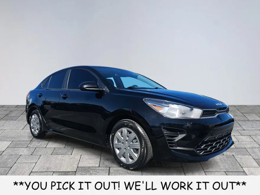 2023 Kia Rio LX photo 1