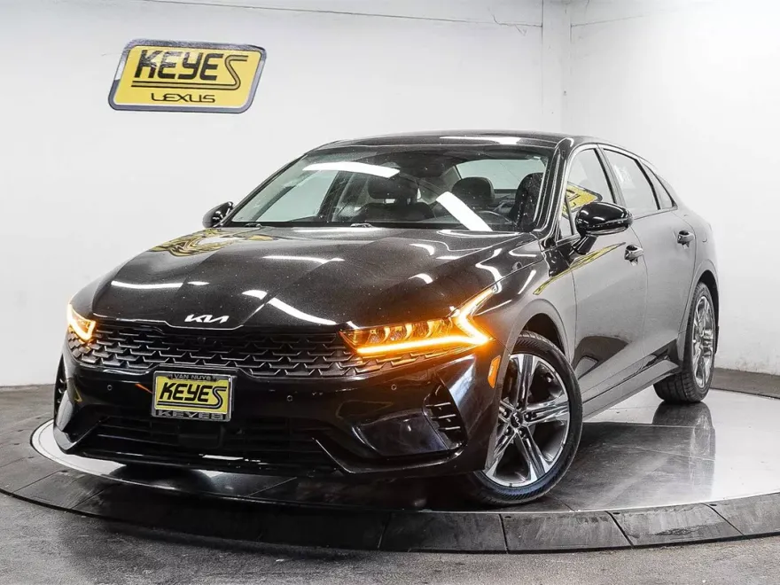 2024 Kia K5 EX photo 1