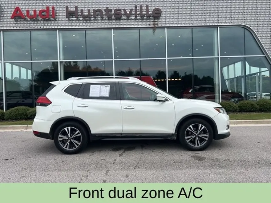 2017 Nissan Rogue SL photo 1