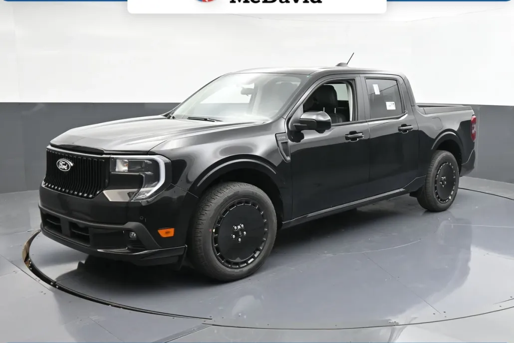 2025 Ford Maverick photo 1
