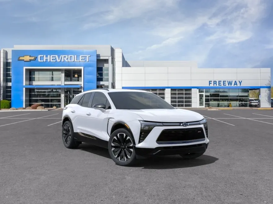 2024 Chevrolet Blazer EV photo 1