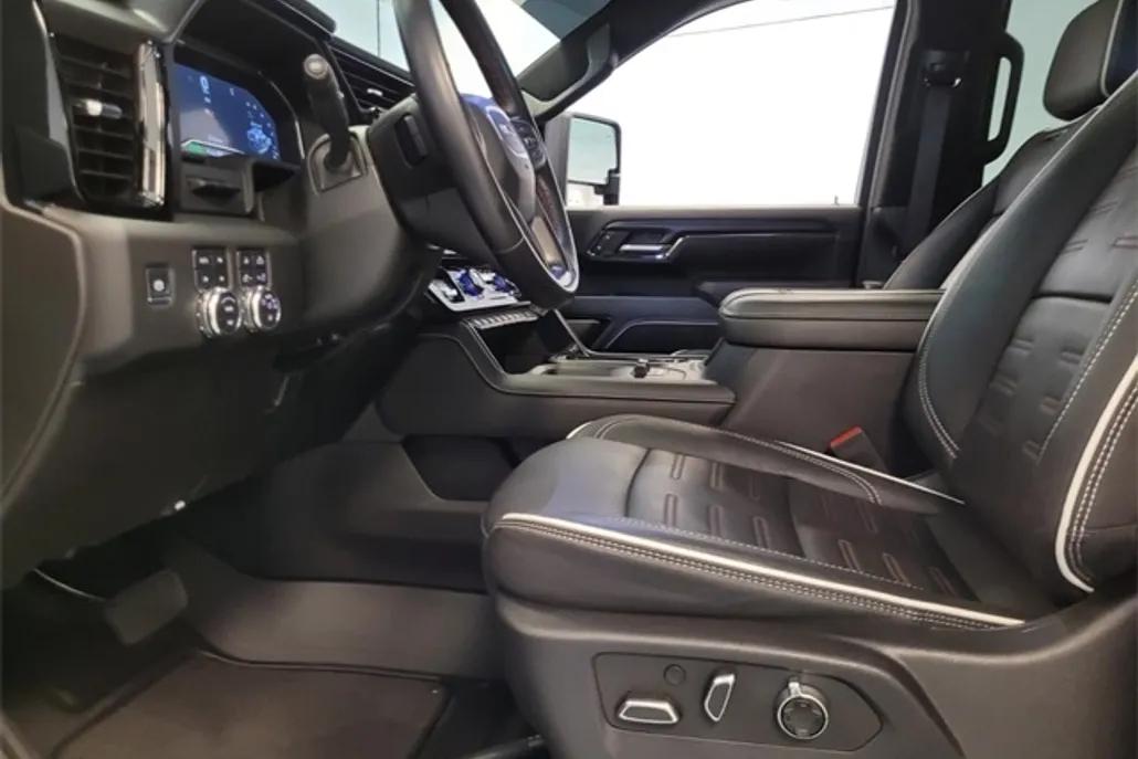 2024 Gmc Sierra HD AT4X photo 1