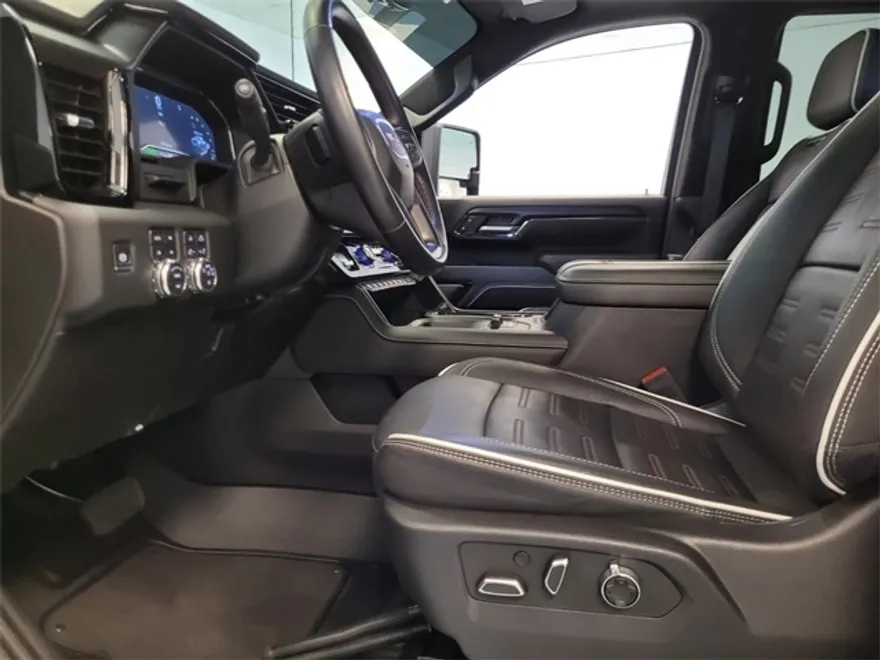 2024 Gmc Sierra HD AT4X photo 1