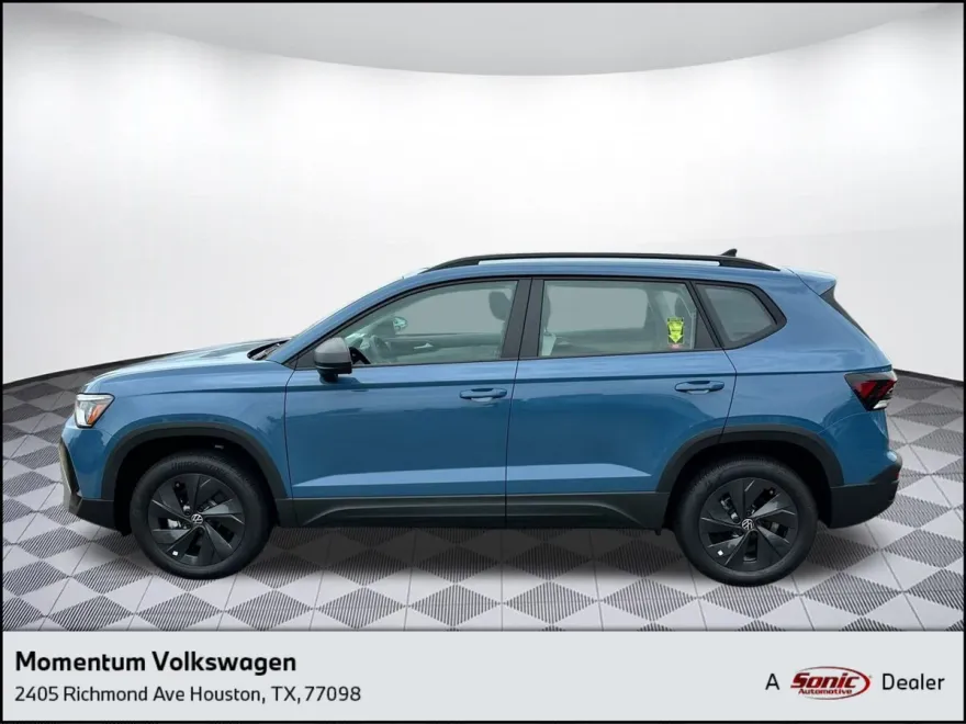 2025 Volkswagen Taos S photo 1
