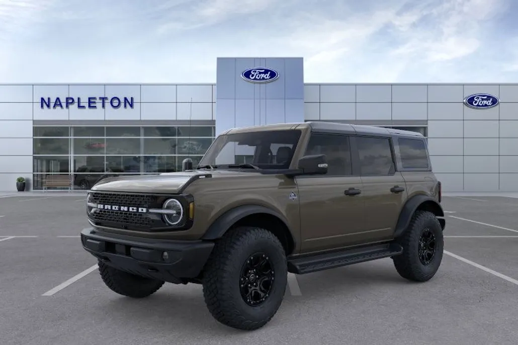2025 Ford Bronco Outer Banks photo 1
