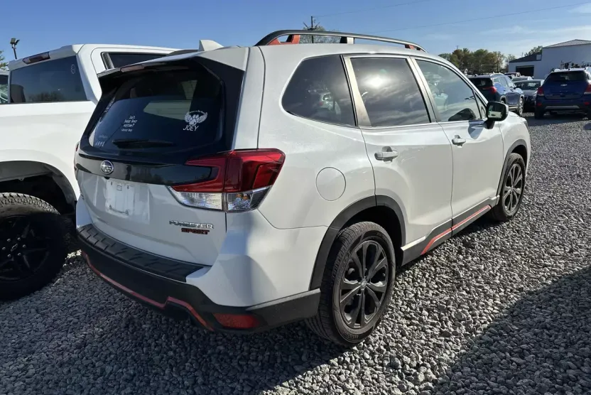 2021 Subaru Forester Sport photo 1