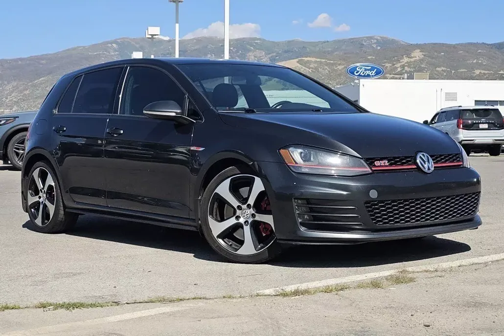 2017 Volkswagen Golf GTI Sport SE Autobahn photo 1