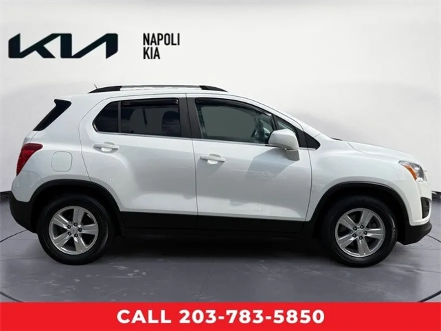 2016 Chevrolet Trax LT photo 1