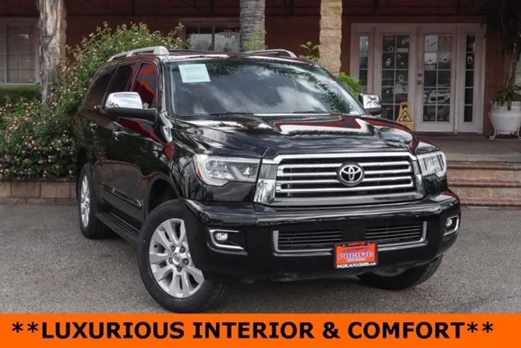 2021 Toyota Sequoia Platinum photo 1