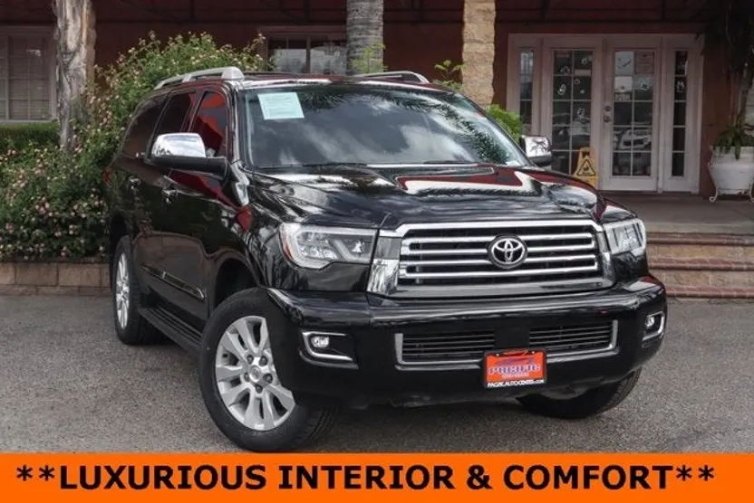 2021 Toyota Sequoia Platinum photo 1