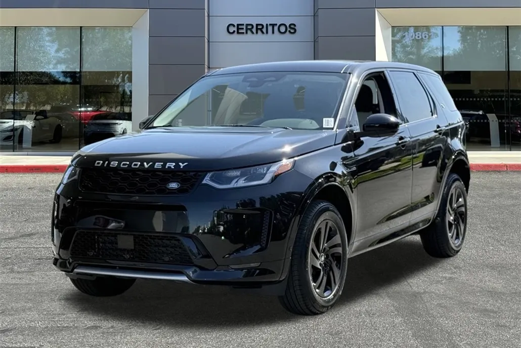 2025 Land Rover Discovery Sport S photo 1