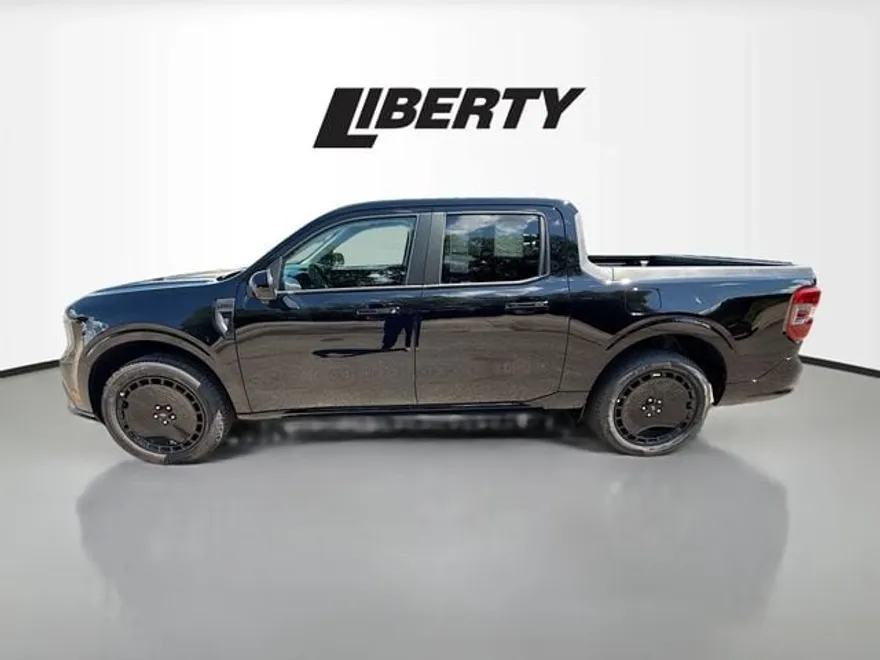 2025 Ford Maverick photo 1