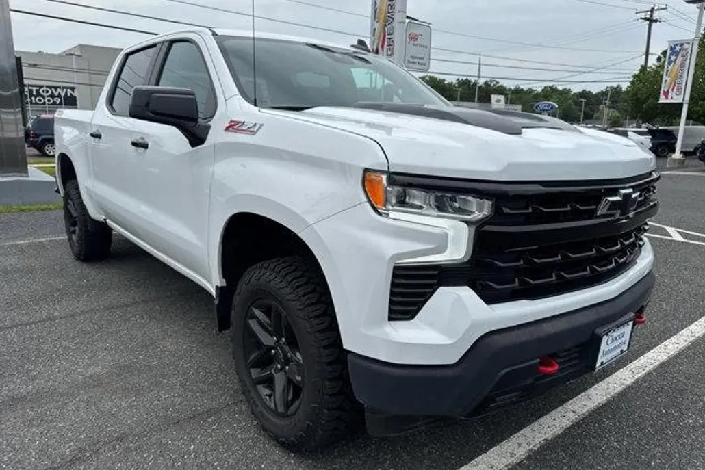 2023 Chevrolet Silverado 1500 LT Trail Boss photo 1