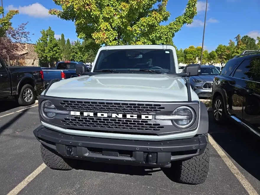 2024 Ford Bronco Badlands photo 1