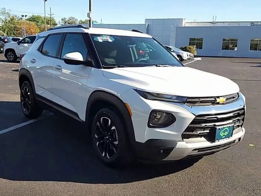 2022 Chevrolet Trailblazer LT photo 1
